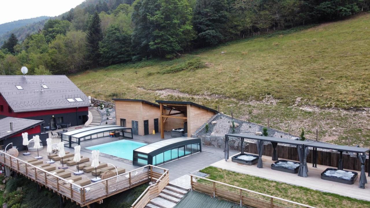 La Ferme De Rochesson, Jacuzzis & Piscine Commune Apartman Kültér fotó